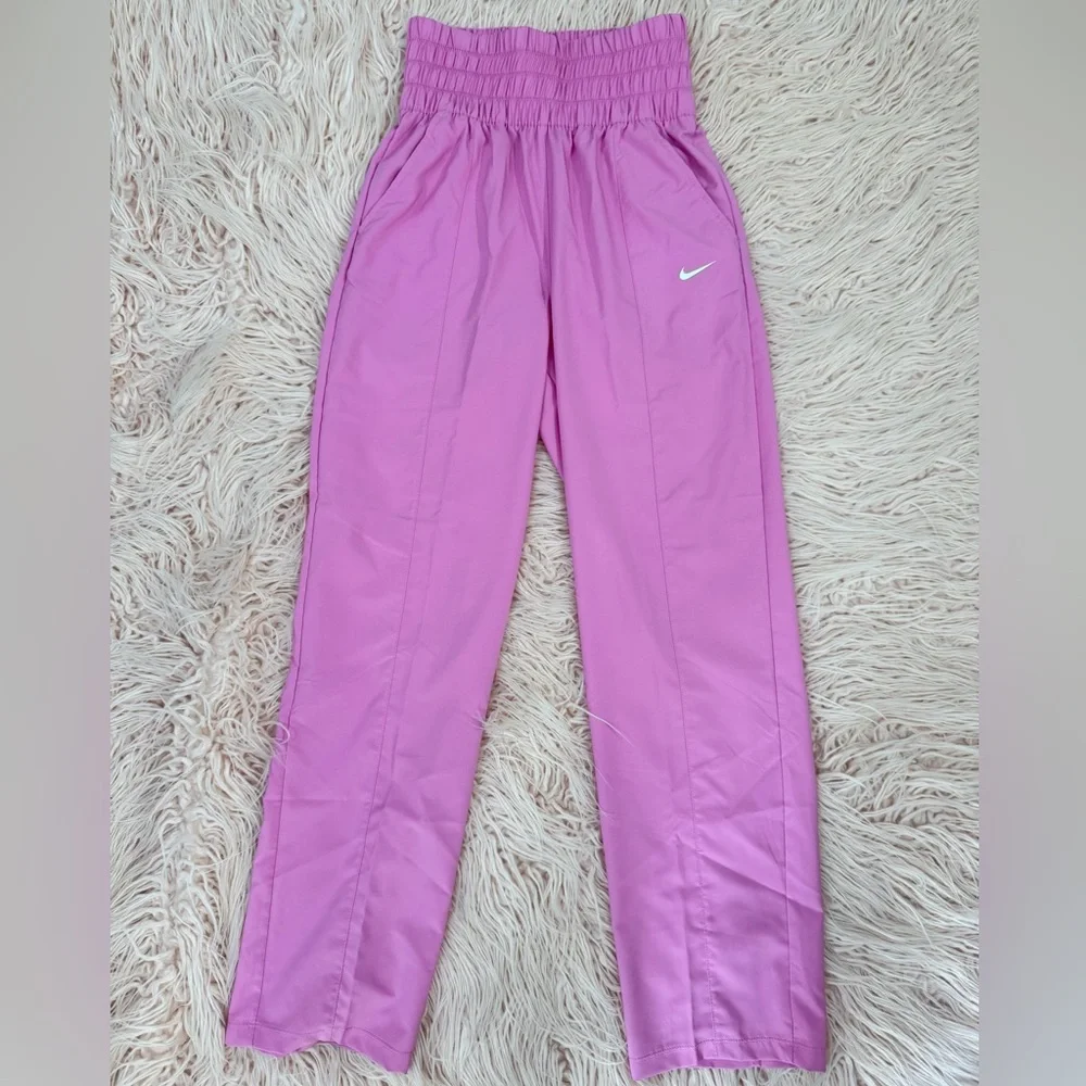 Nike women's mid-rise wide-leg track pants